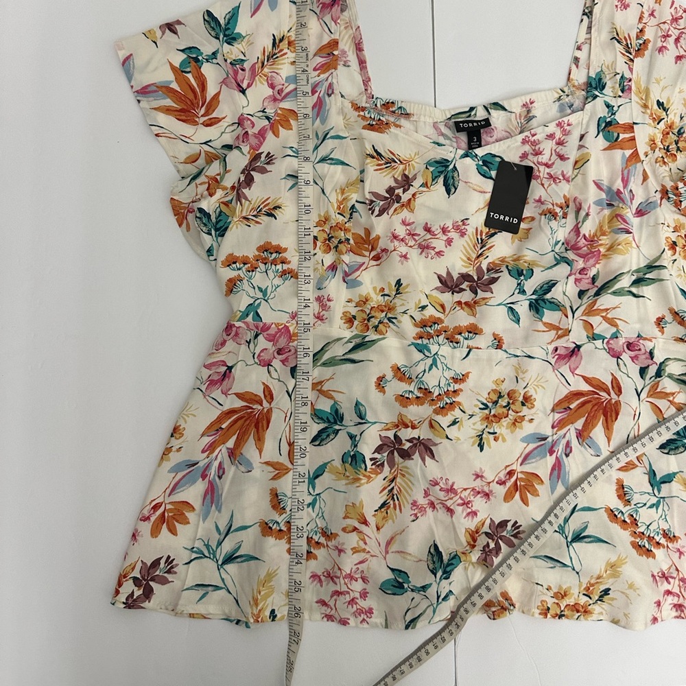 NWT Torrid size 3 peplum Challis sweetheart flutter sleeve blouse - Picture 7 of 12